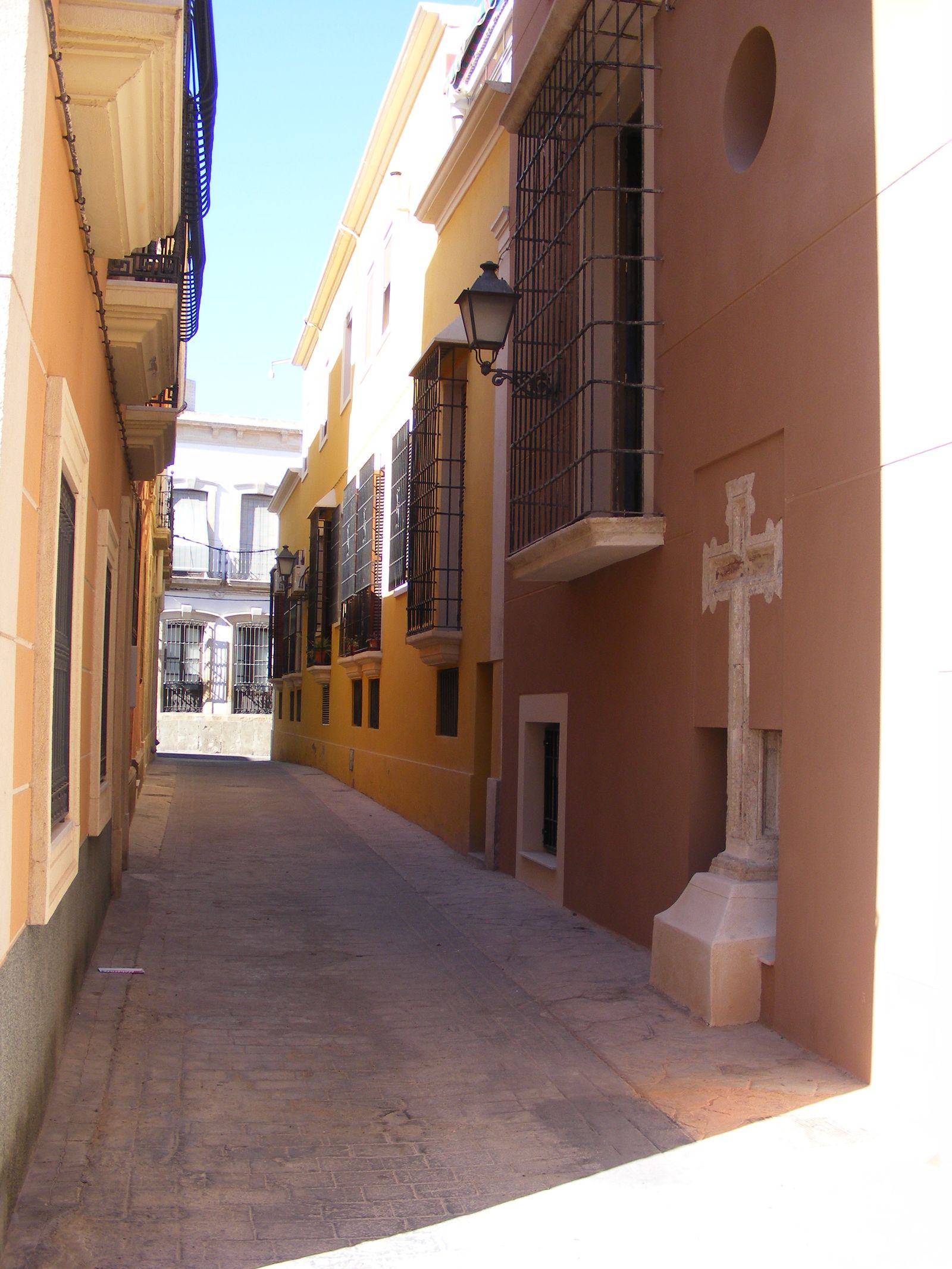 Cruz pasionista en calle Soto.