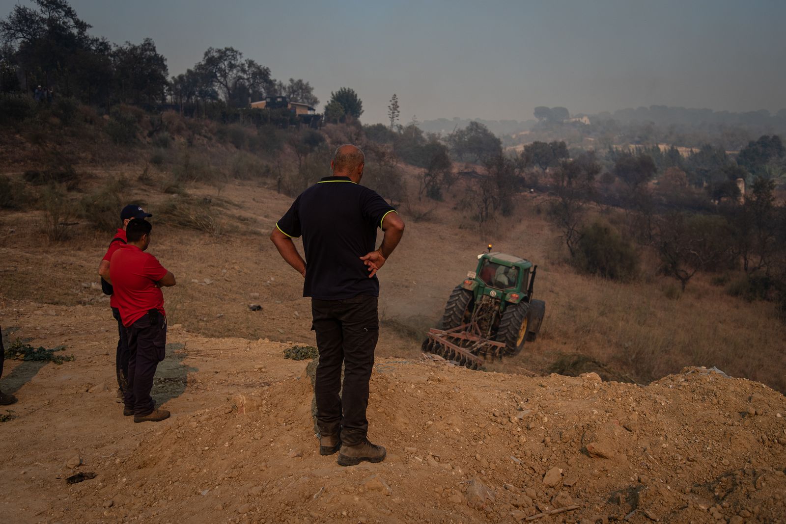 El incendio de Lucena del Puerto en imágenes