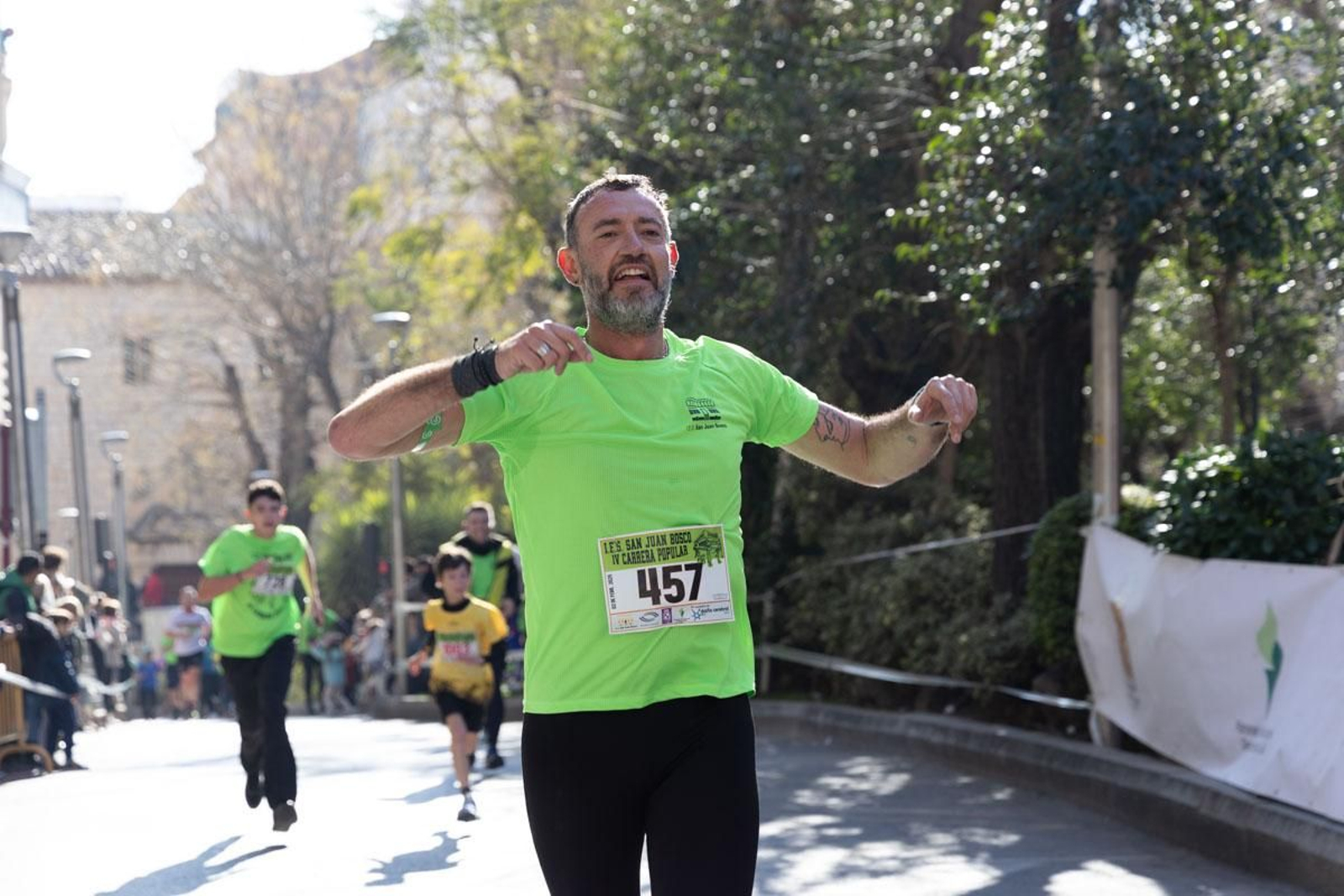 Deporte y solidaridad se unen en la IV Carrera Popular IES San Juan Bosco, en imágenes