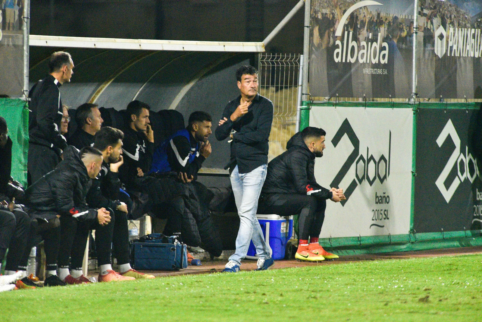 Banquillo de la Balona durante la última jornada.