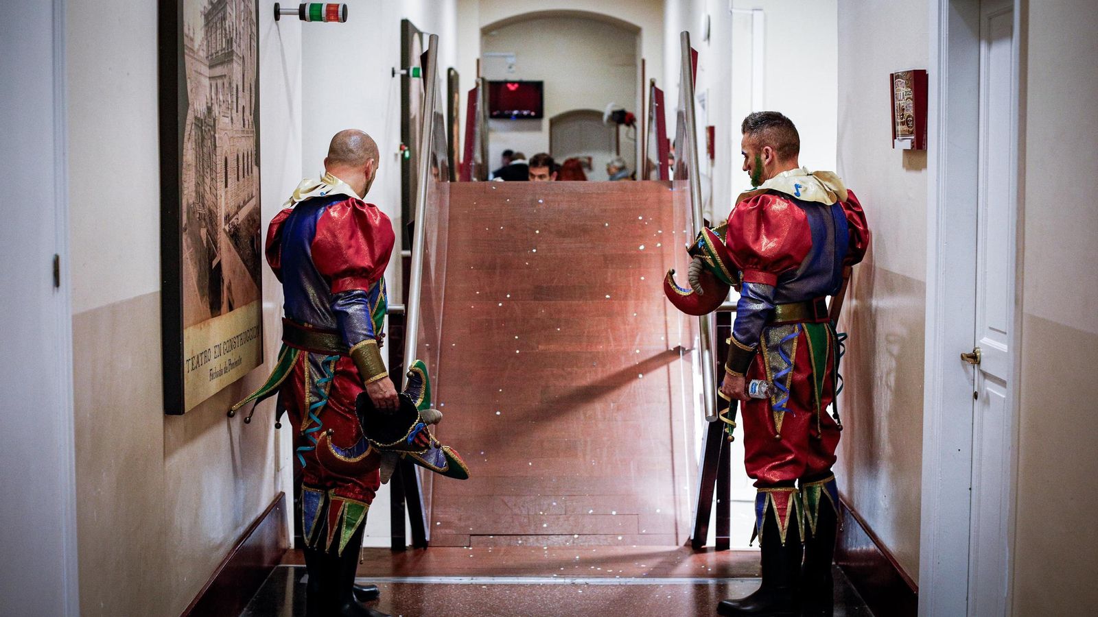 Búscate entre las mejores imágenes de la primera sesión de cuartos de final del COAC 2025