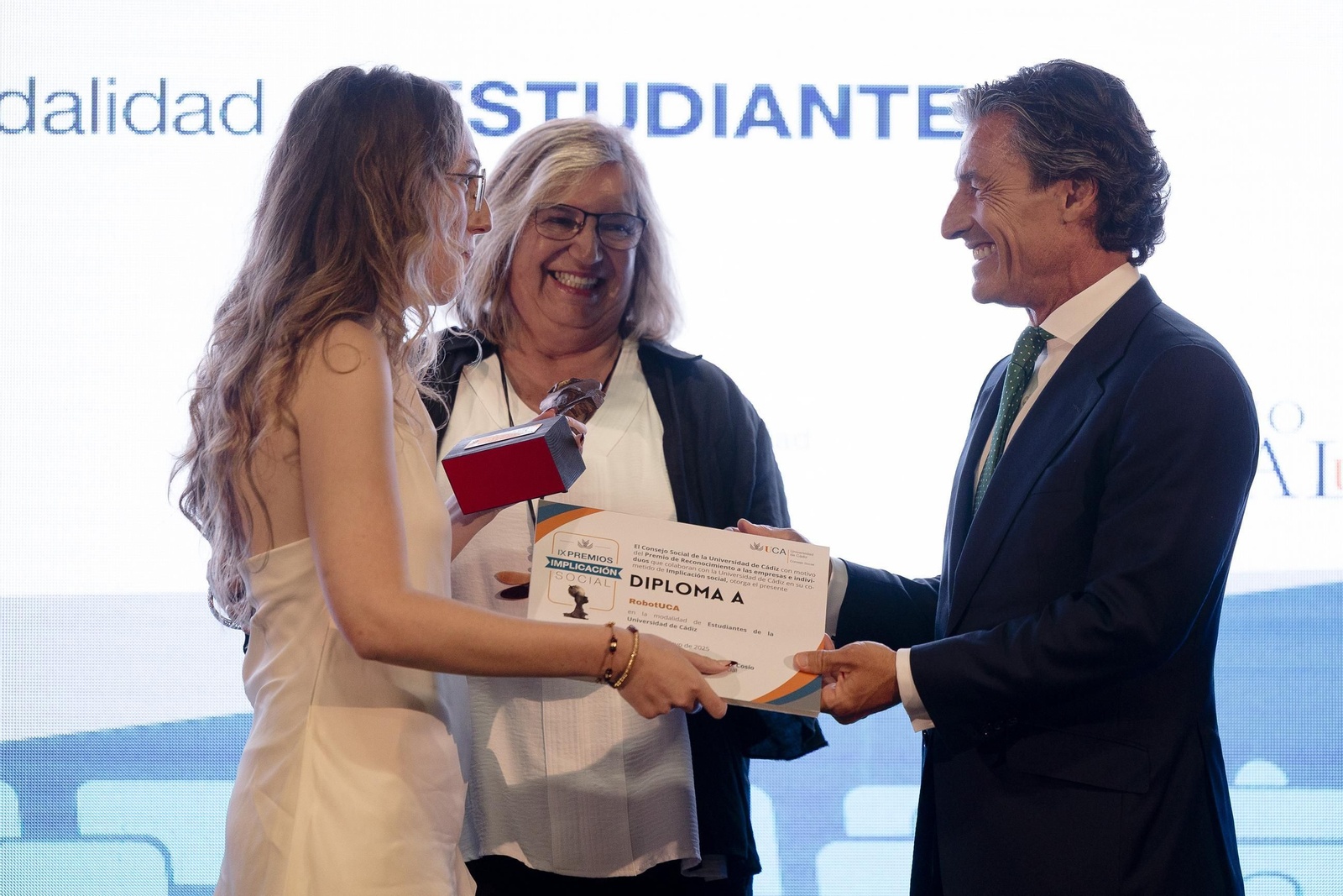 Las imágenes de la entrega de los IX Premios a la Implicación Social de la UCA