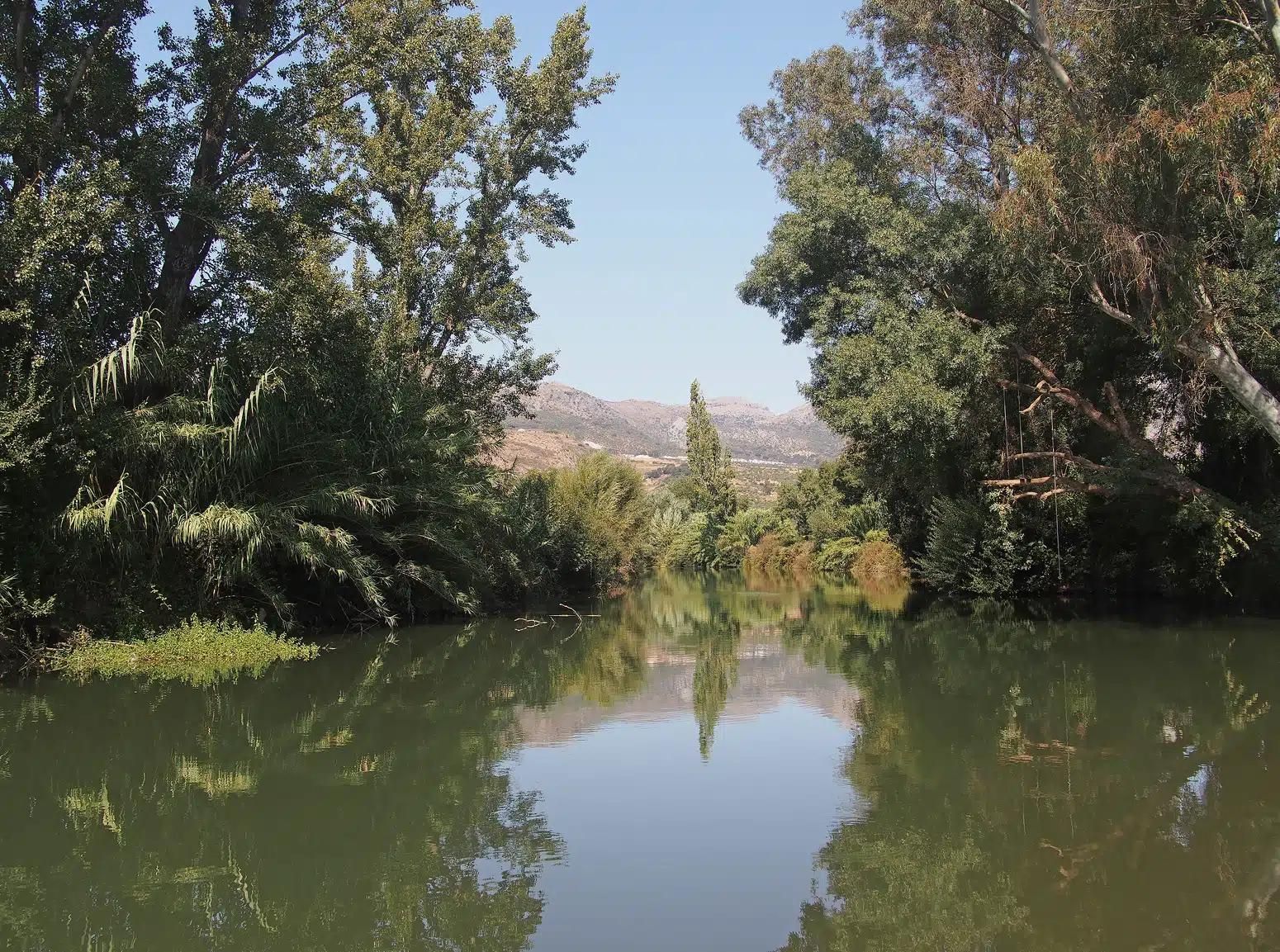 La magnífica piscina natural que impone en los límites de Málaga: "Aquí el agua ha jugado un papel protagonista durante siglos"
