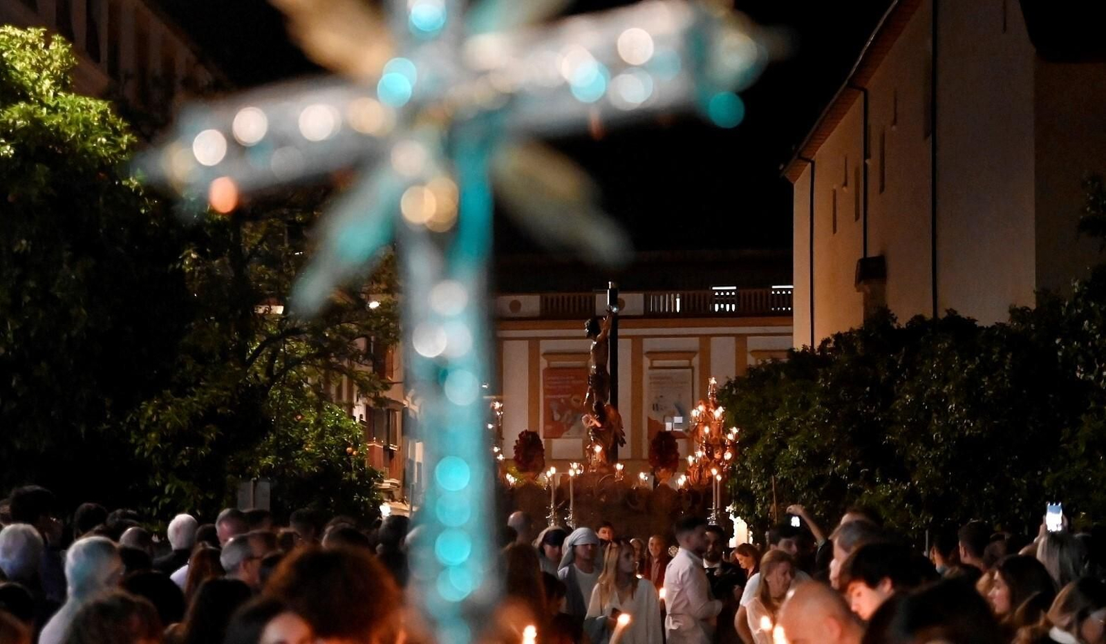 El vía crucis del Cristo de la Providencia, en imágenes