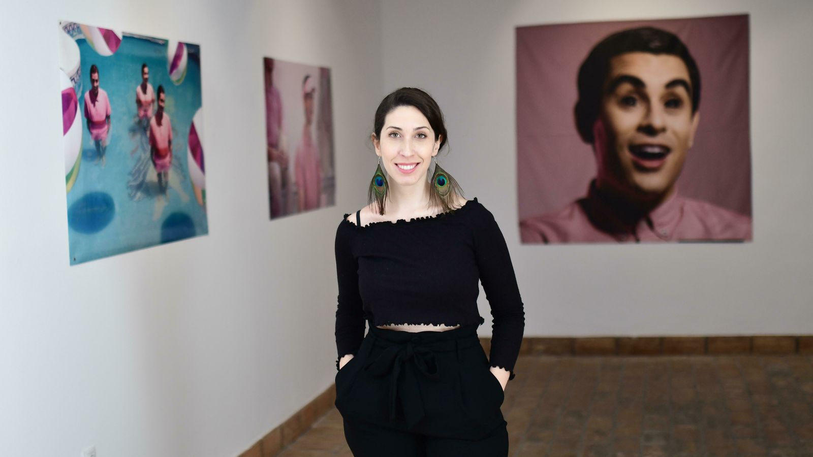 Cristina Galán, en la sala de la Casa Góngora donde expone 'Paul'.