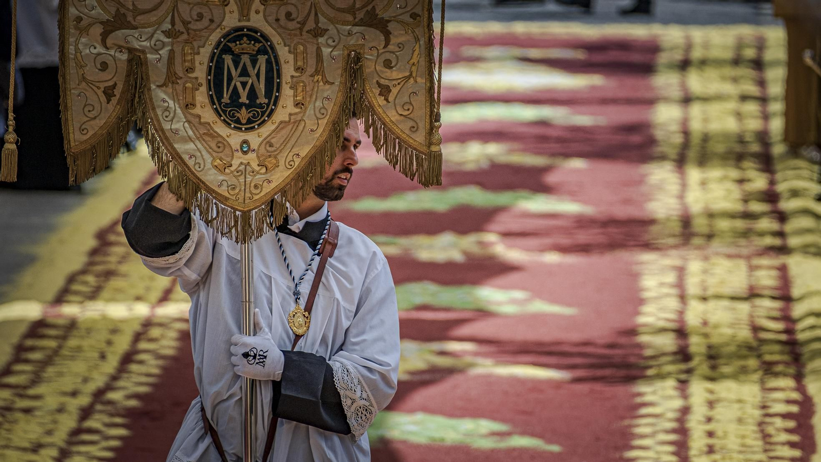 Búscate entre las imágenes del Domingo de Corpus en Cádiz