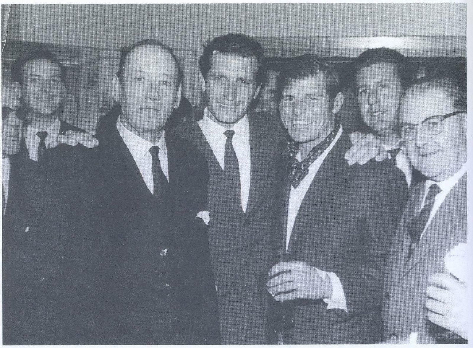 Peralta flanqueado por Carlos Núñez y El Cordobés.