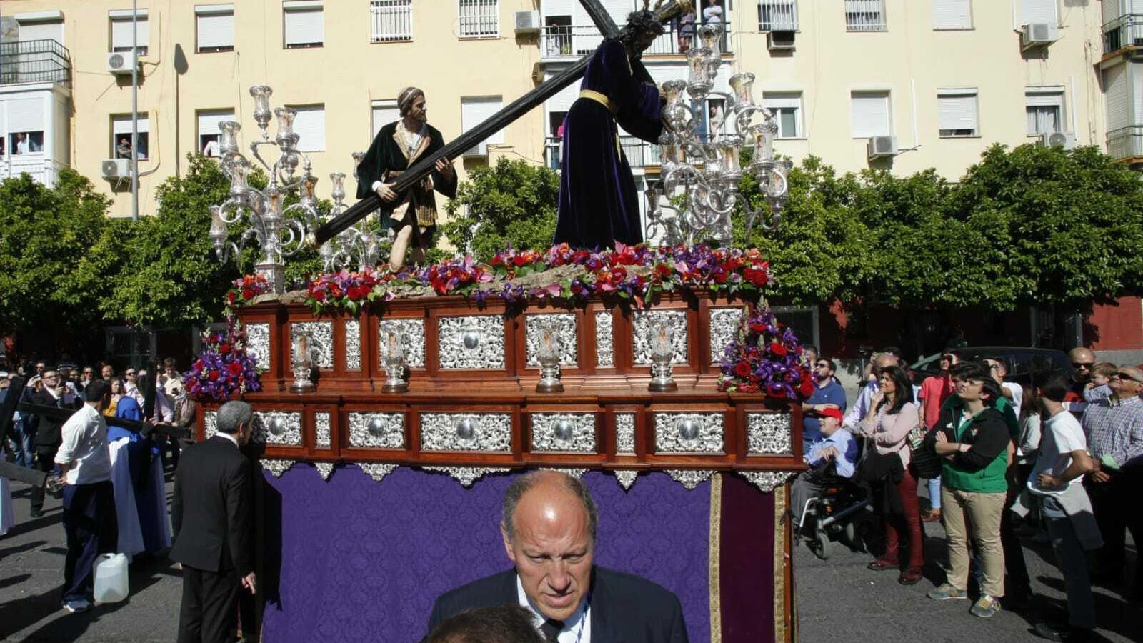 El paso de Nuestro Padre Jesús de la Caridad
