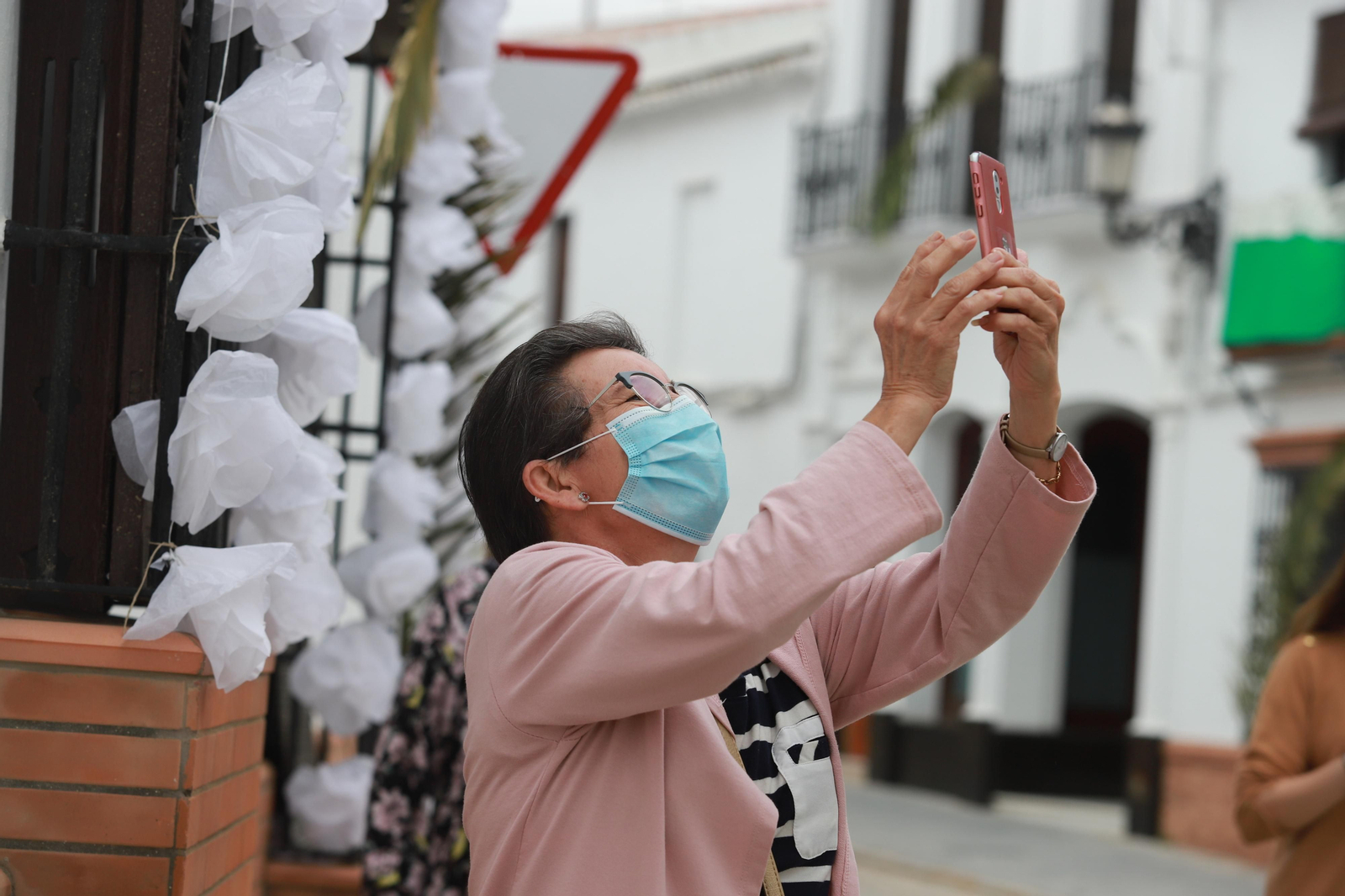 Imágenes de la jornada especial vivida en Almonte sin la procesión de la Virgen del Rocío