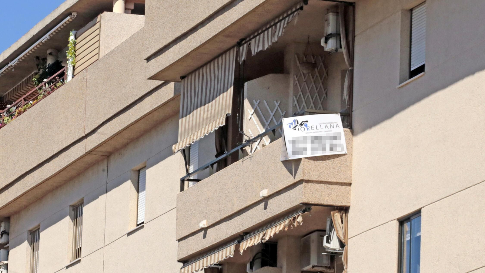 Imagen de archivo de una vivienda en venta Imagen de archivo de una vivienda en venta