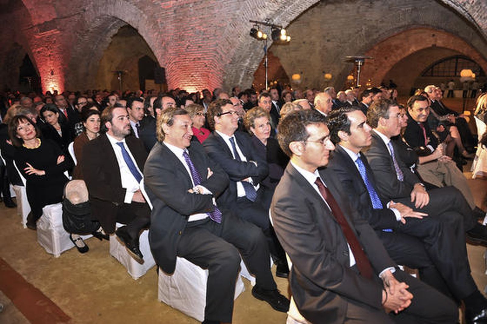 Público asistente a la presentación del Anuario, que se celebró en las Reales Atarazanas de Sevilla. / Juan Carlos Vázquez