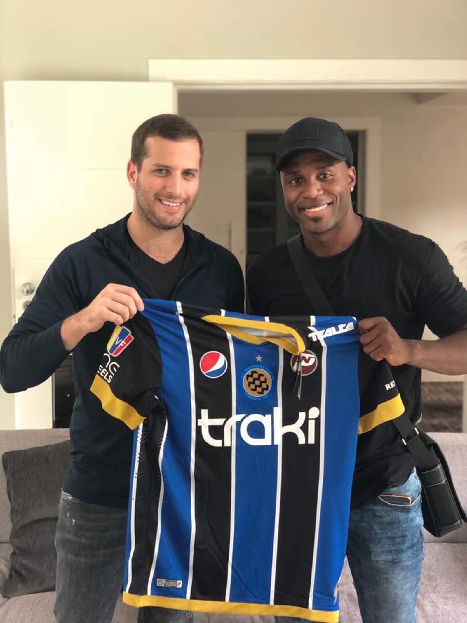 Wilson Cuero, en la presentación con el Mineros de Guayana.