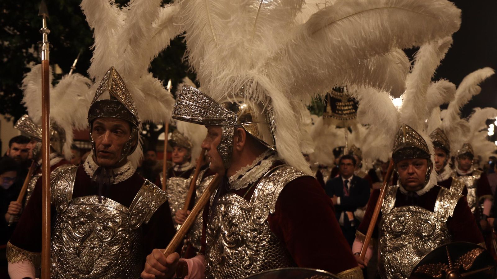 La Madrugá por la Carrera Oficial en la Semana Santa de Sevilla 2025