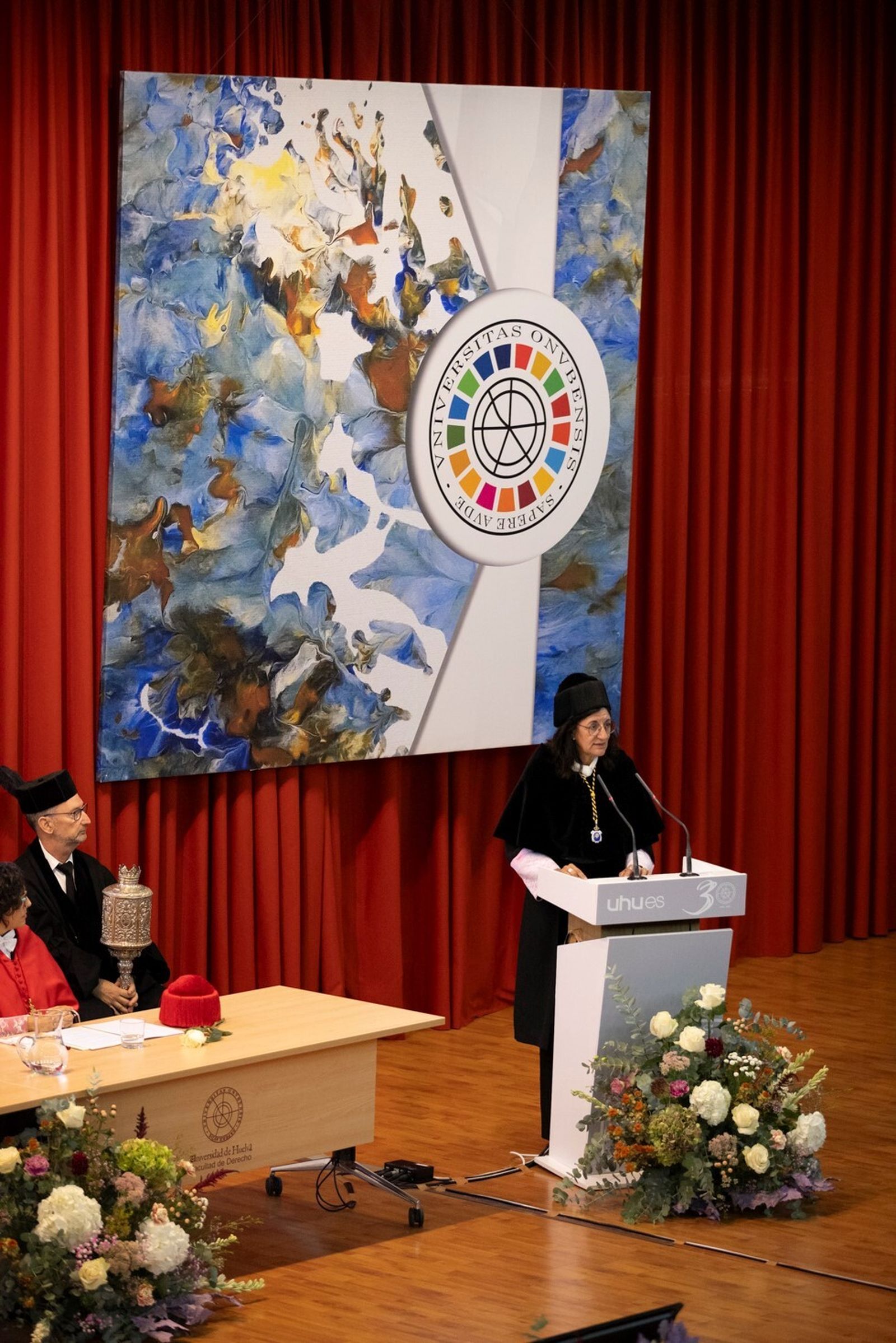 La rectora de la UHU, durante su discurso en el acto de apertura del nuevo curso / Clara Carrasco