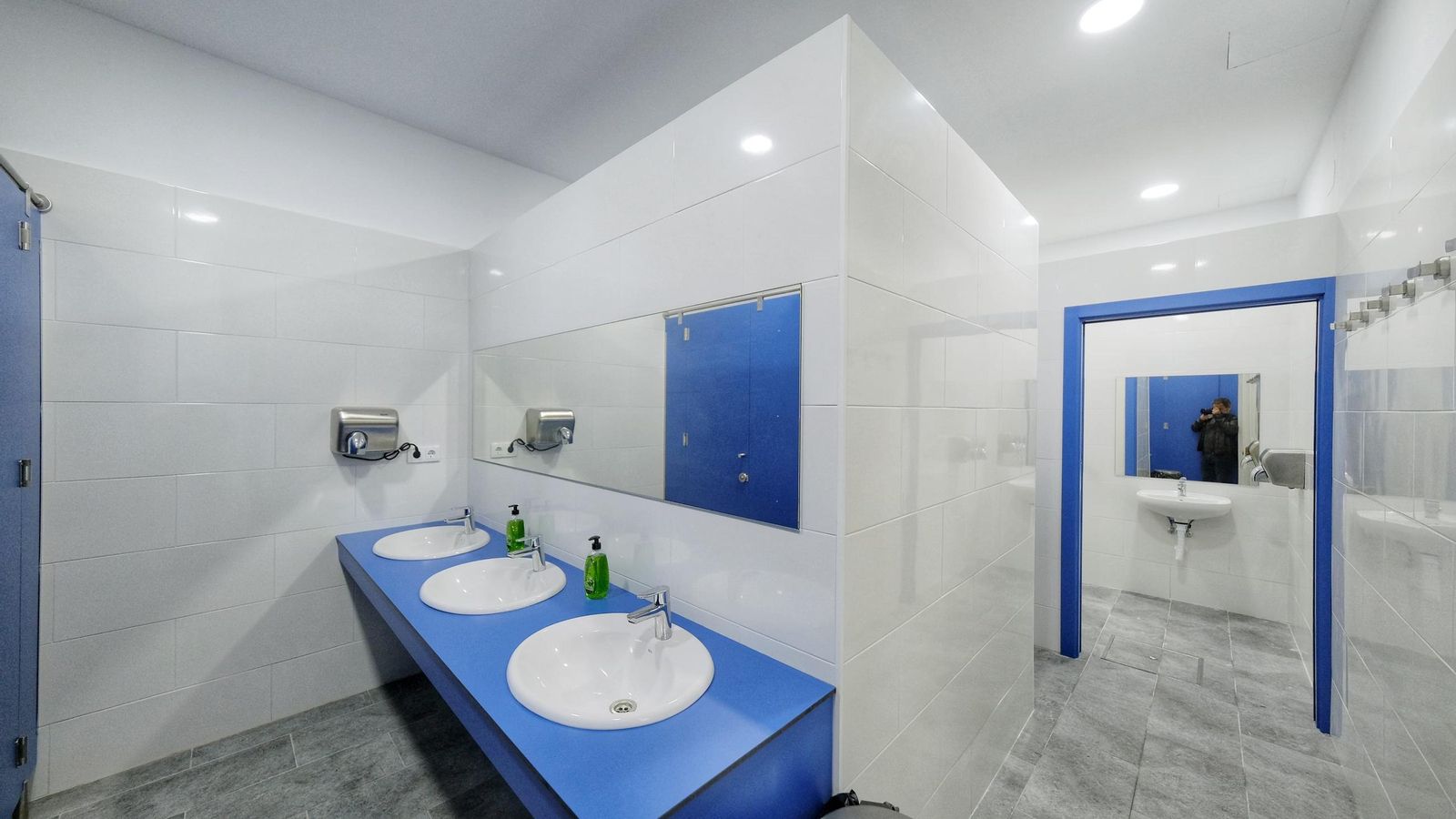 Baños de la planta baja del albergue de Caballeros Hospitalarios, reformados íntegramente.