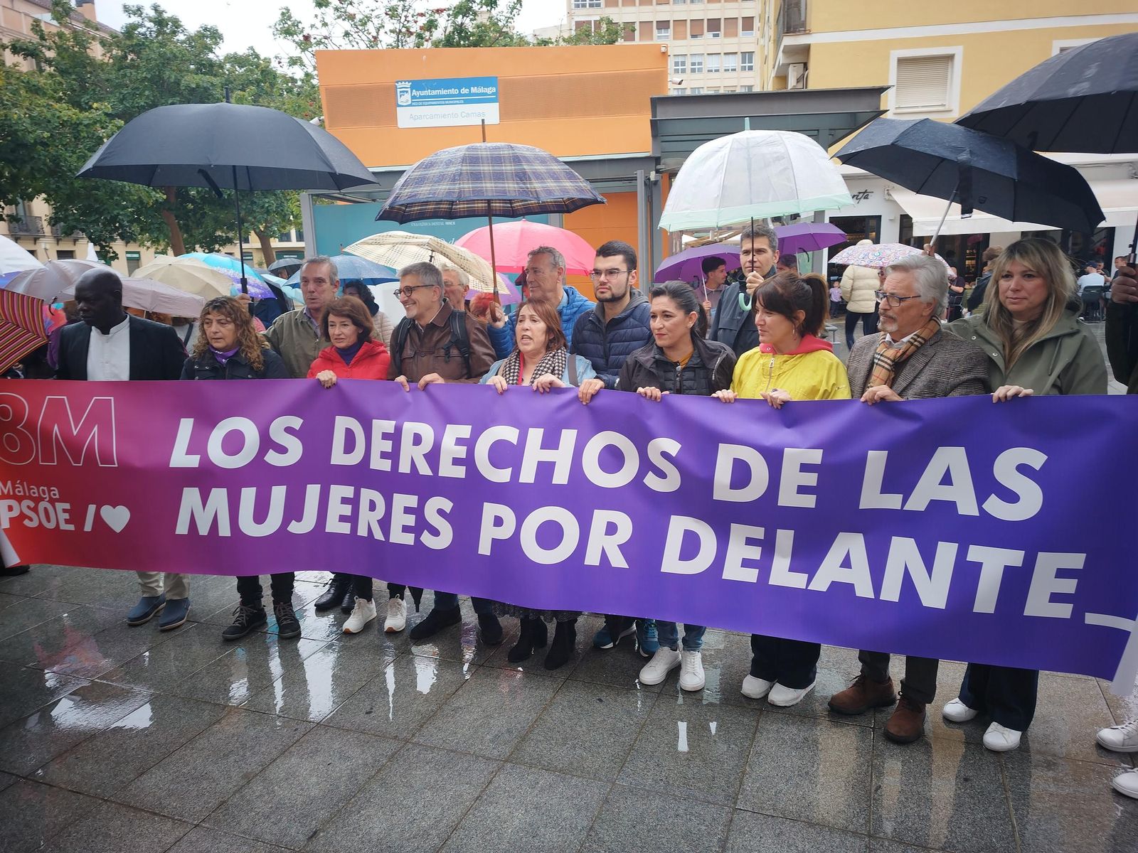 Así ha sido la concentración contra la violencia machista en Málaga