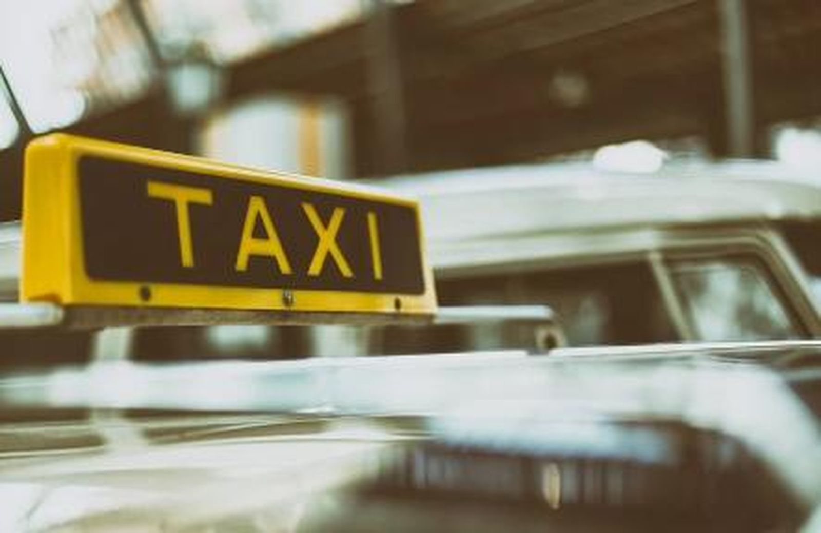 Taxi Aeropuerto Granada al mejor precio del momento