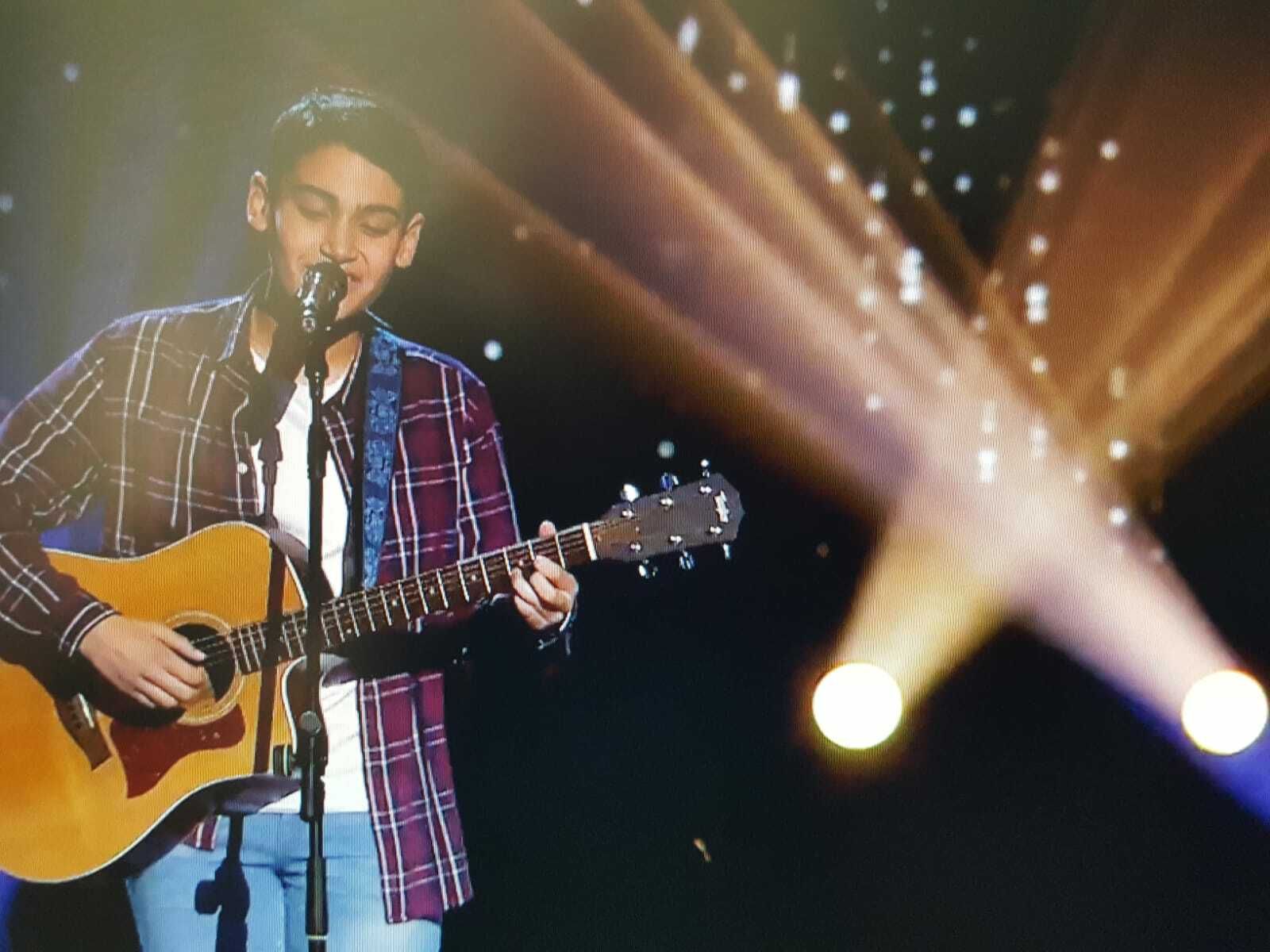 Julio Gómez, durante su actuación en las audiciones a ciegas de 'La Voz Kids'.