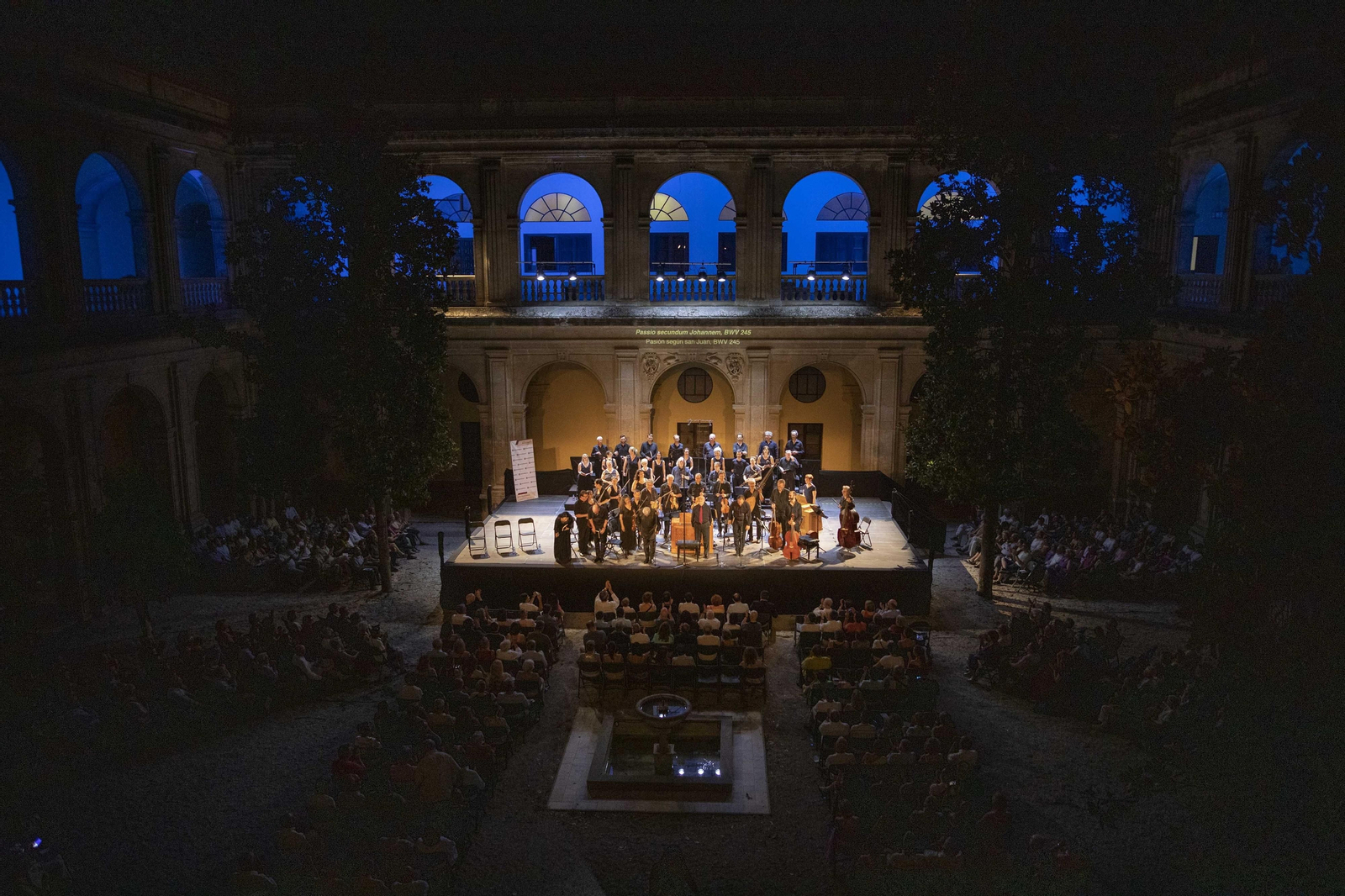 Ton Koopman a ritmo de Bach en el Hospital Real, en imágenes
