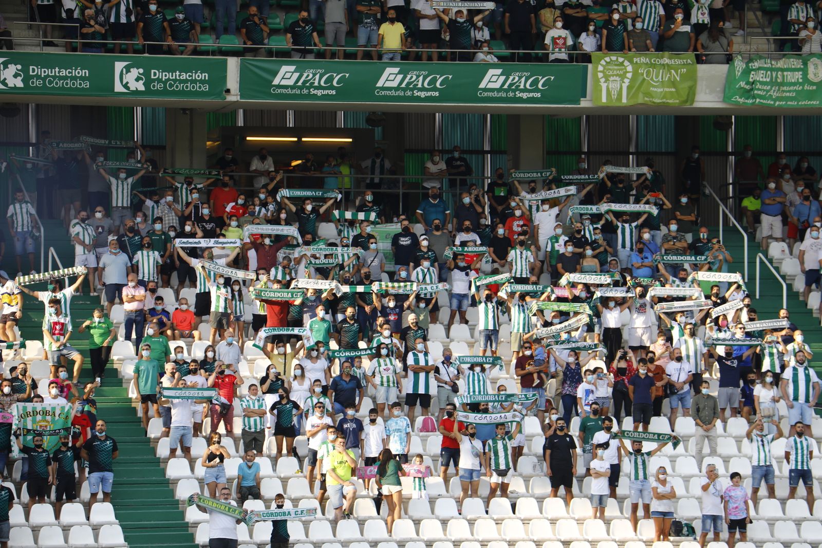 La victoria del Córdoba CF ante el Cádiz B, en imágenes