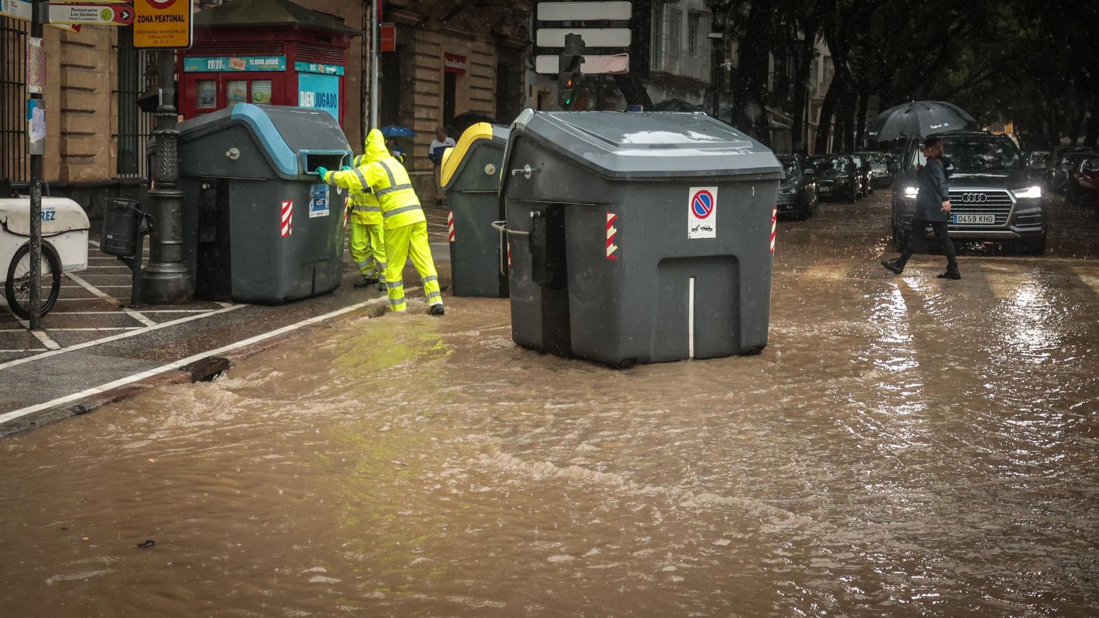 Imágenes del paso de la Dana, inundaciones, destrozos y caos por todo Jerez
