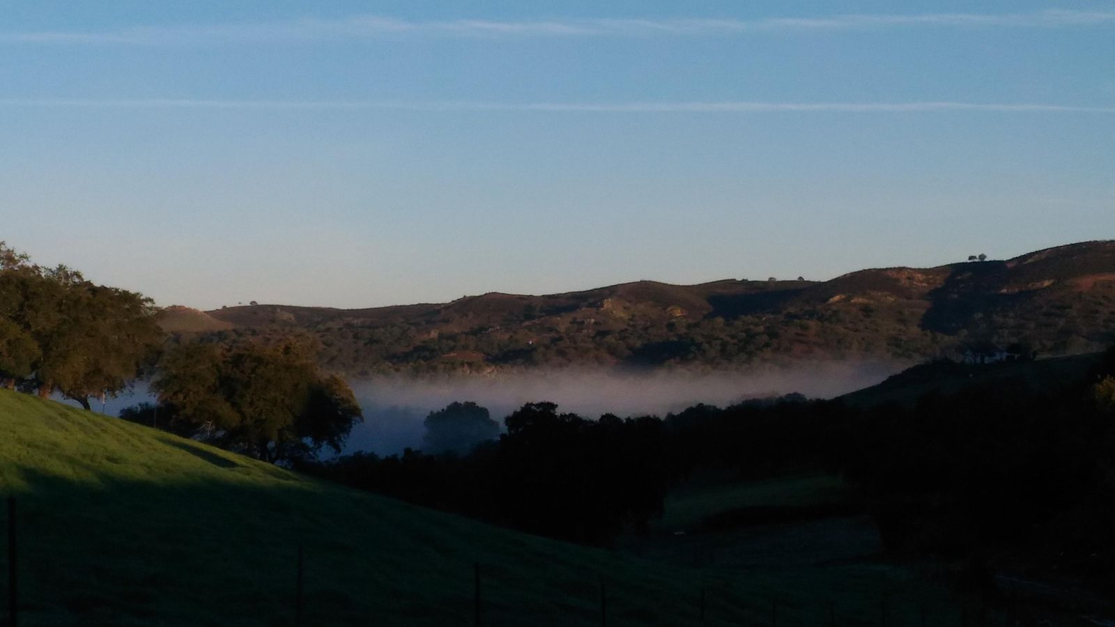 Algunas de las vistas que ofrece la etapa tras salir de Almadén de la Plata.