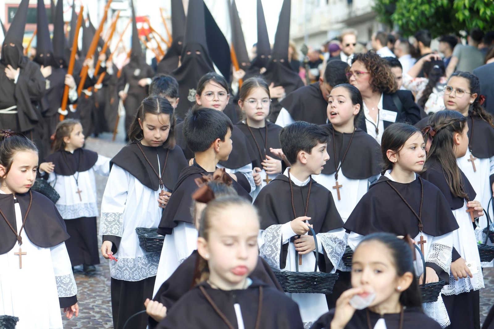 La procesión de la Soledad en este Viernes Santo de Córdoba, en imágenes