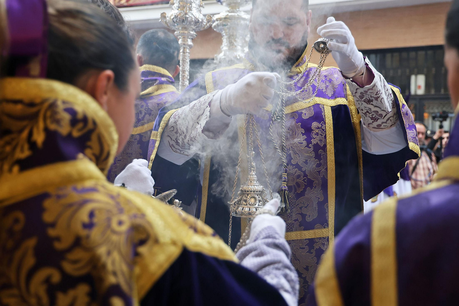 Miércoles Santo: La Hermandad de La Esperanza por las calles de Huelva
