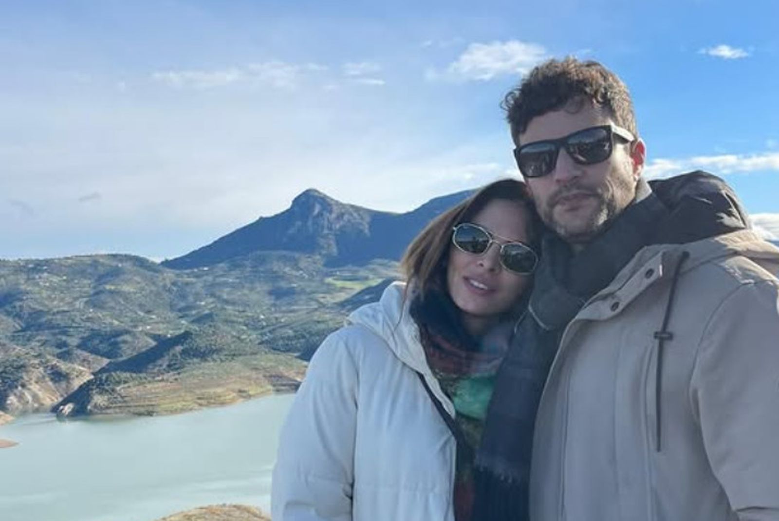Irene Rosales y su novio Guillermo en Zahara de la Sierra