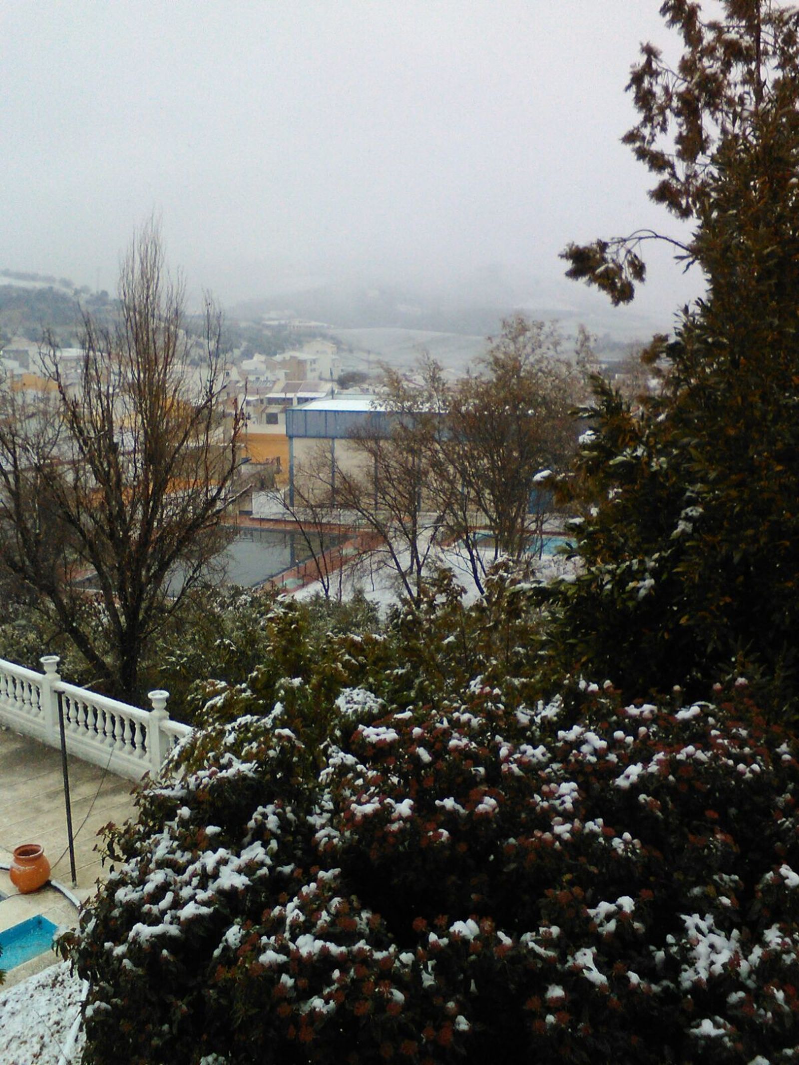 Piscinas con nieve en Algámitas.