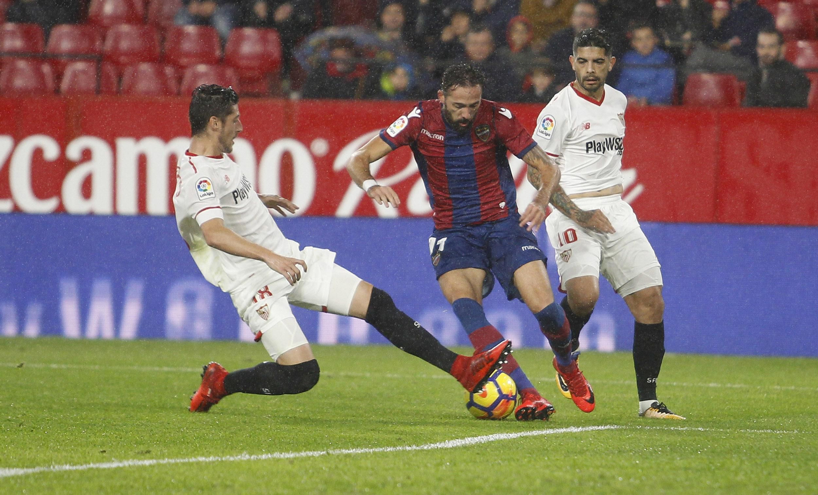 Las imágenes del Sevilla-Levante