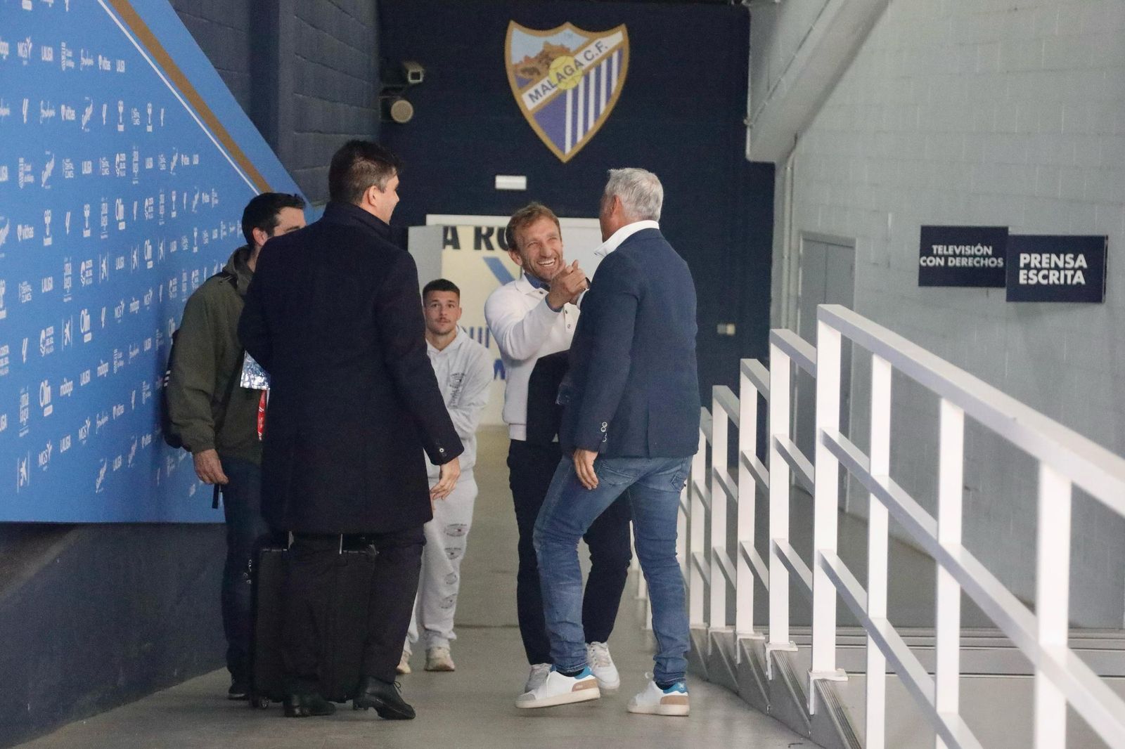 La visita de la AFE a La Rosaleda para reunirse con el Málaga CF, en fotos