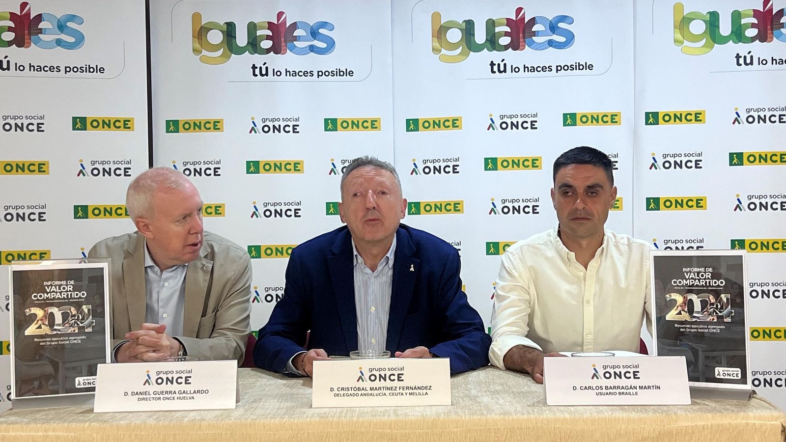 Daniel Guerra, Cristóbal Martínez y Juan José Donoso. Daniel Guerra, Cristóbal Martínez y Juan José Donoso.