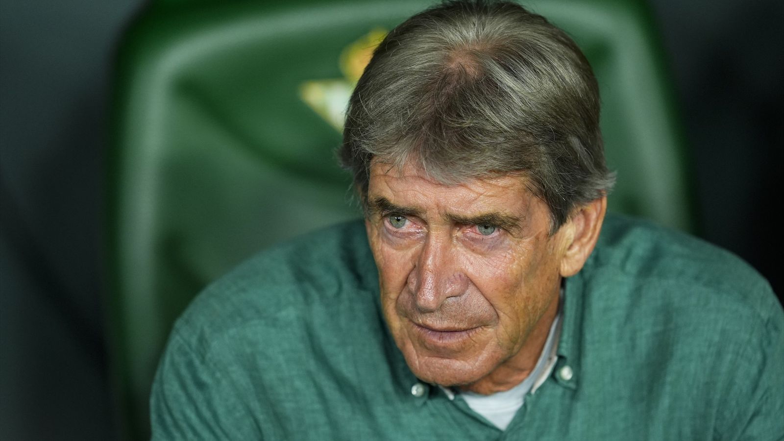 Pellegrini en el banquillo del Villamarín ante el Copenhague