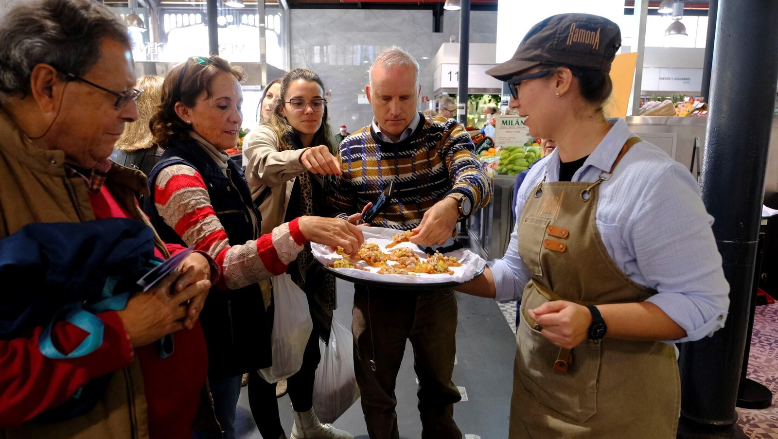 Vea los exquisitos platos preparados en el 'showcooking' de la Gamba Roja de Almería Vea los exquisitos platos preparados en el 'showcooking' de la Gamba Roja de Almería