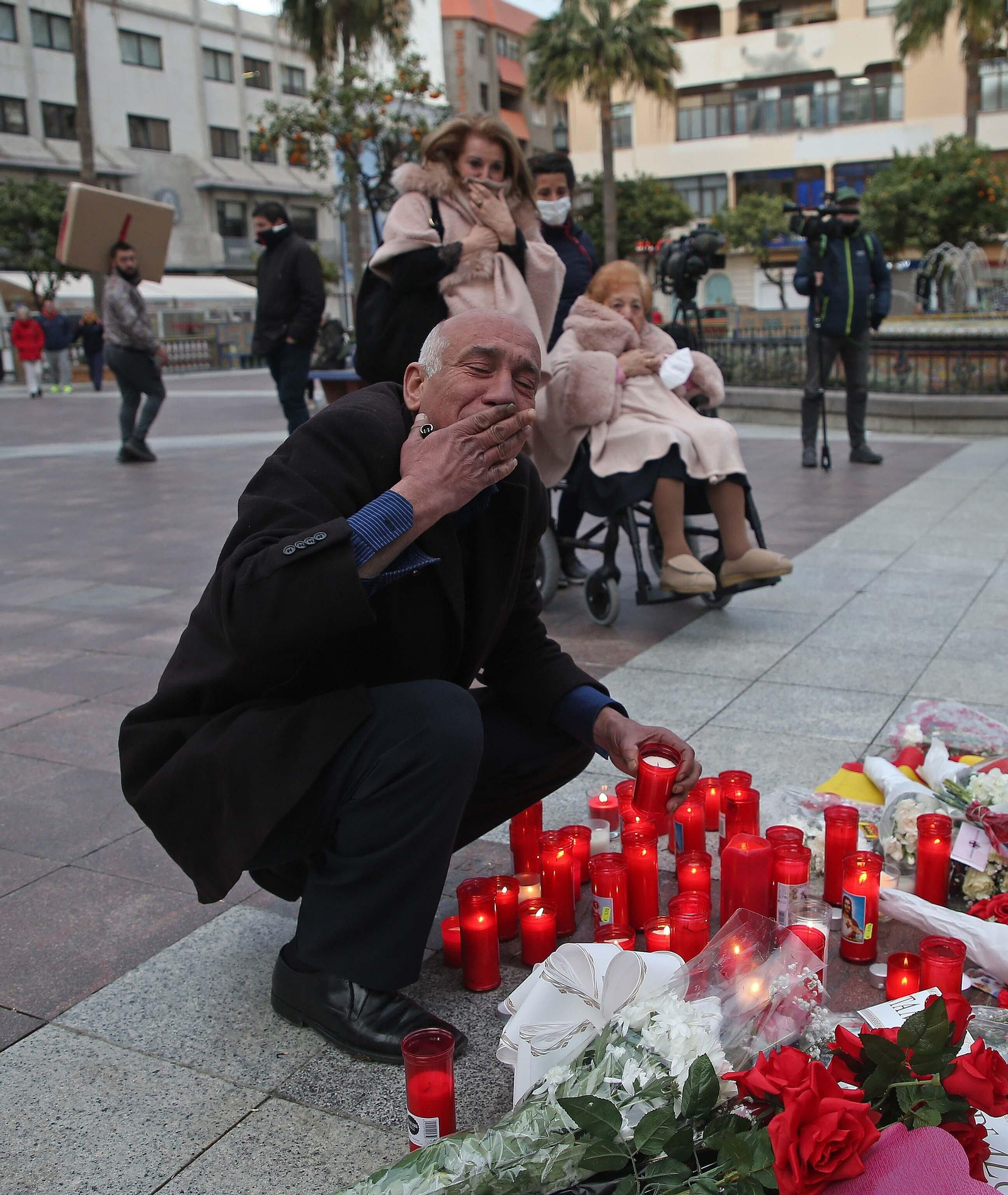 Fotos de la llegada de los restos mortales de Diego Valencia a la parroquia de La Palma en Algeciras