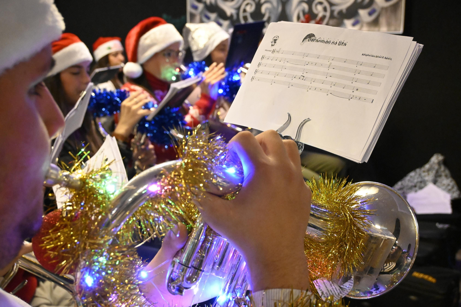 Ensayo preparatorio de la AM Santa Cruz para la cabalgata de Reyes Magos, en Imágenes