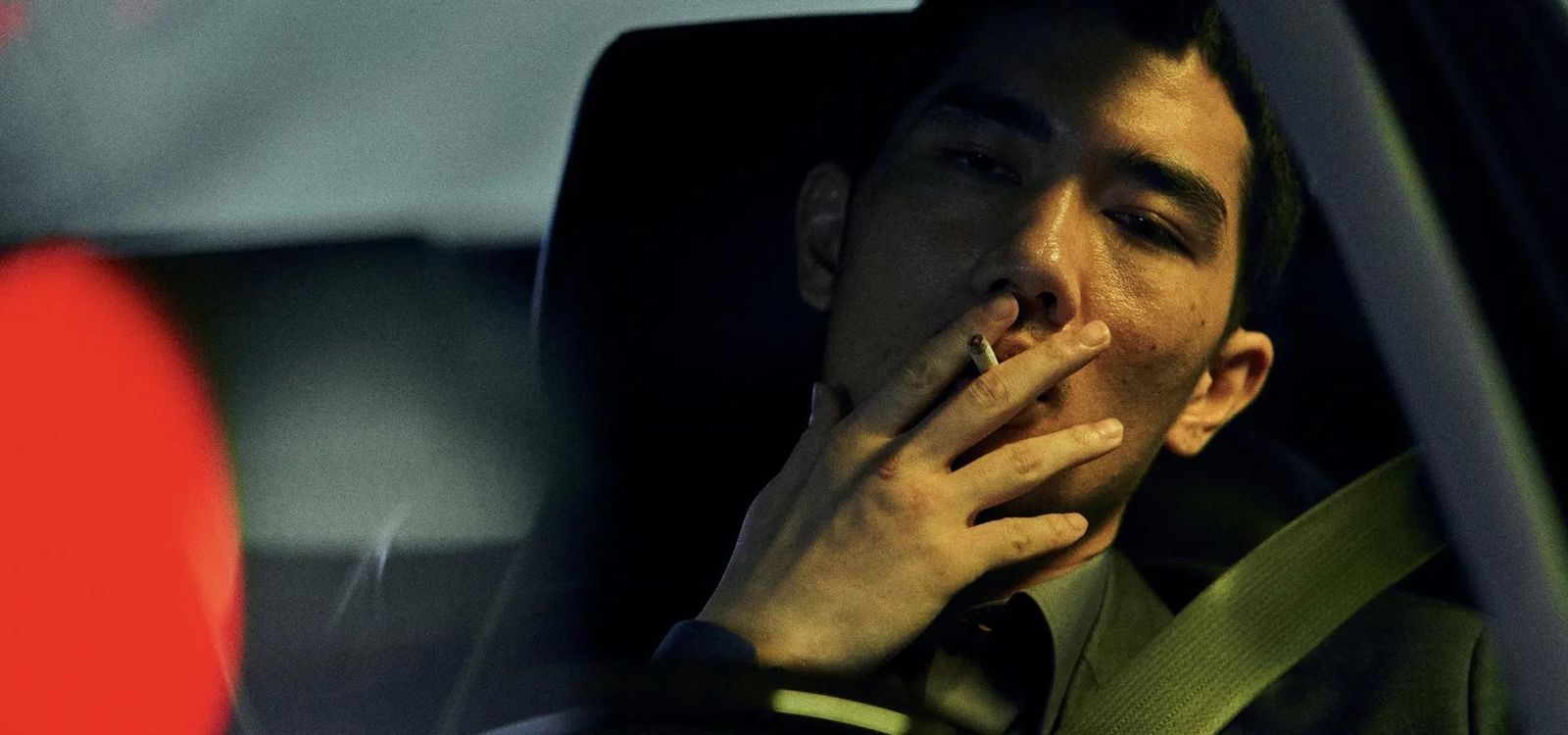 Cha Seung-won, atrapado entre dos clanes mafiosos en 'Noche en el paraíso'.