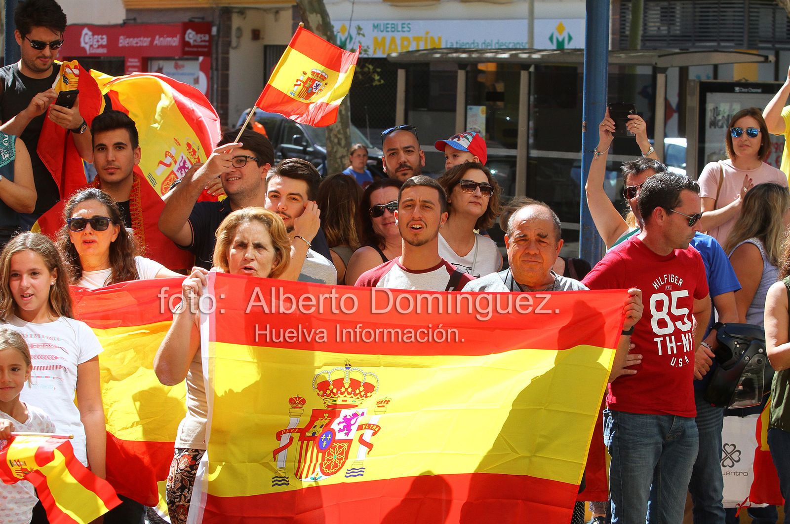 Imágenes de la expedición de Guardias Civiles de Huelva rumbo a Cataluña.