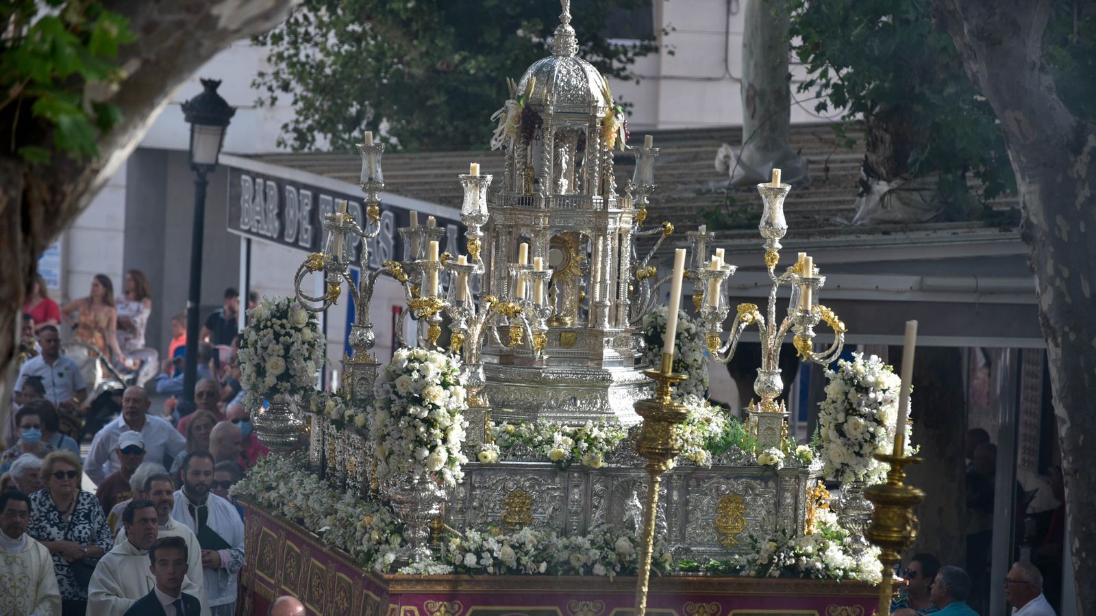 Las fotos de la procesión del Corpus Christi en La Línea