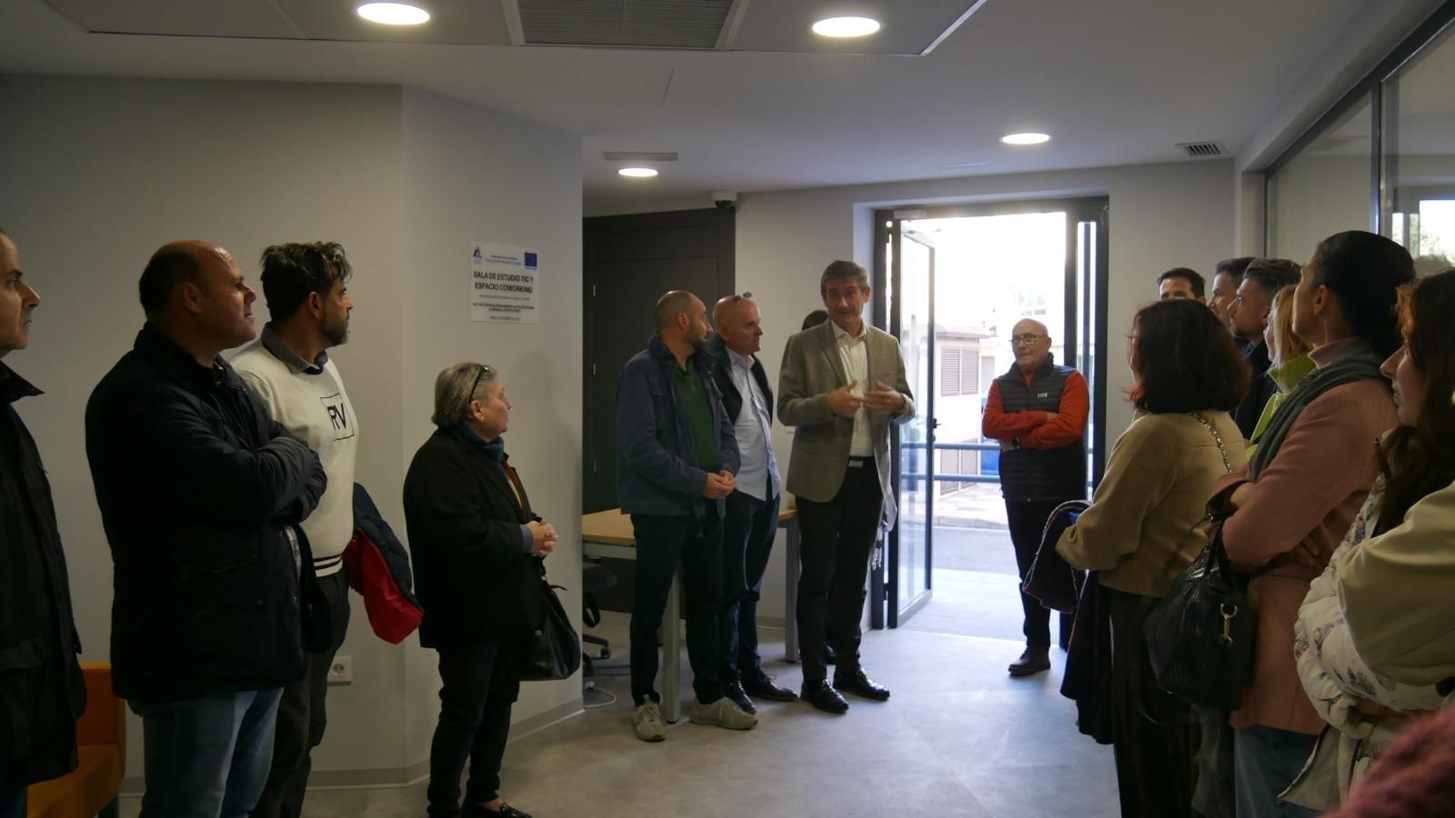 El alcalde Manuel Cortés ha encabezado la puesta de largo de este flamante espacio.