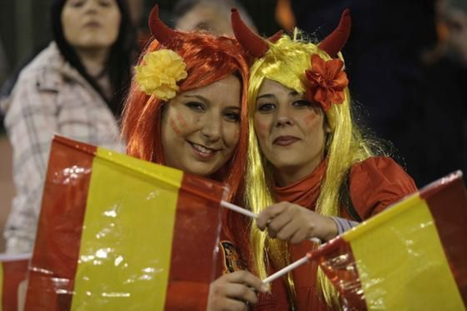 Los aficionados de la selección se volcaron con los jugadores en Granada.  Foto: Maria de la Cruz / Lucia Rivas