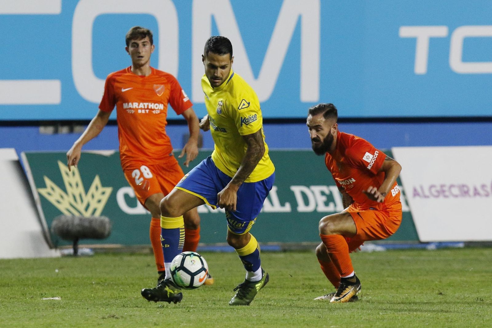 Las imágenes del Málaga-Las Palmas del Trofeo Carranza