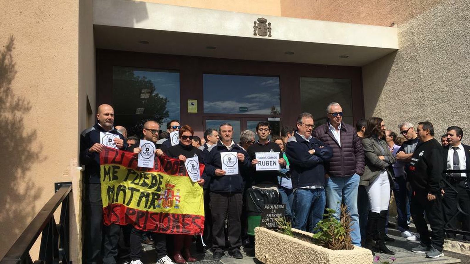 Concentración en El Acebuche.