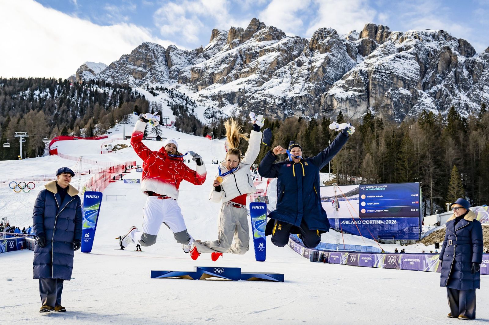 Las mejores fotos de los Juegos Olímpicos de invierno Milán Cortina d'Ampezzo 2026 | Jornada 13