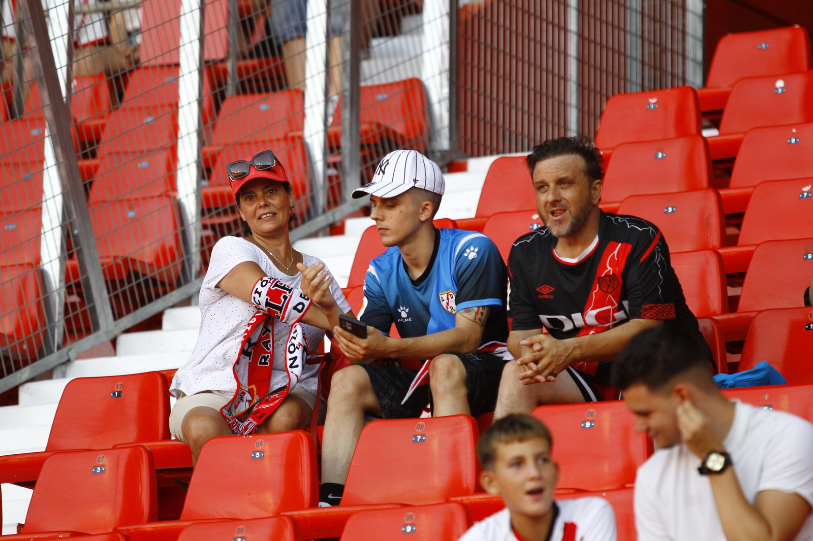 Imágenes del partido U.D. Almería-Rayo Vallecano
