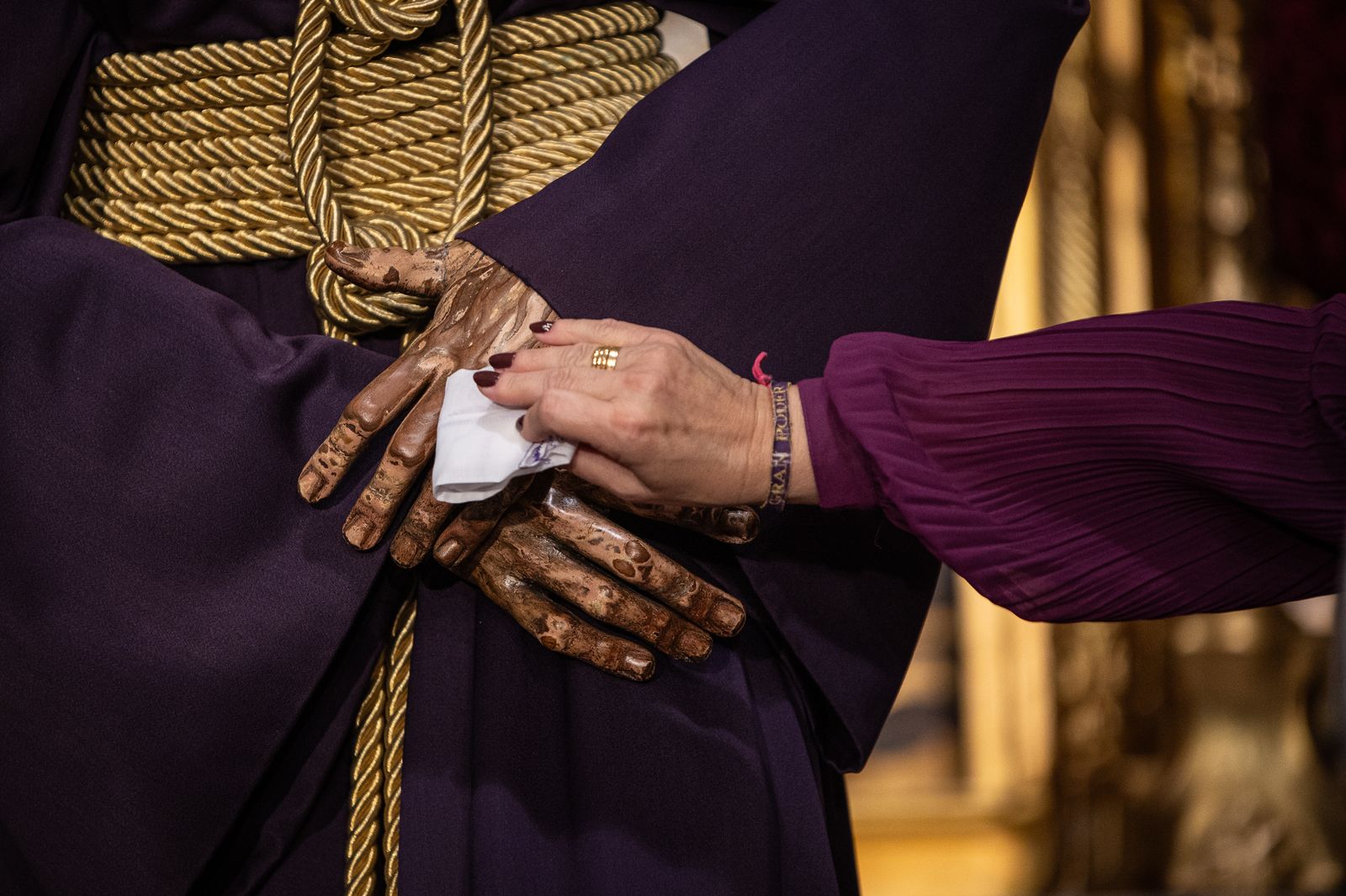 Las imágenes del besamanos del Gran Poder