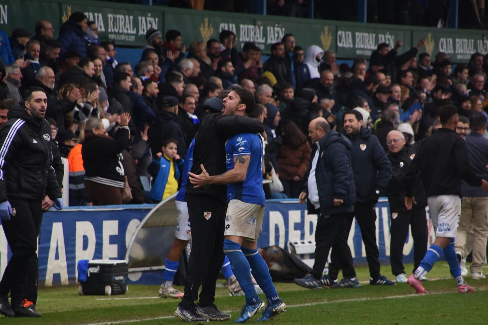 Los abonados azulillos responden a la promoción del club.