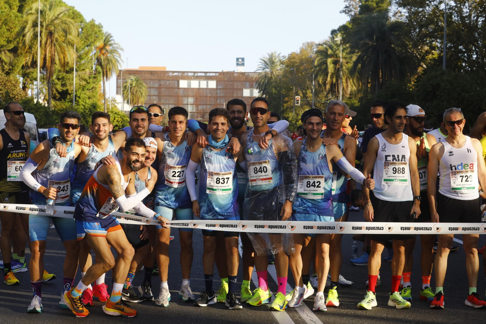 Las mejores fotos de la salida de la Media Maratón de Córdoba 2024