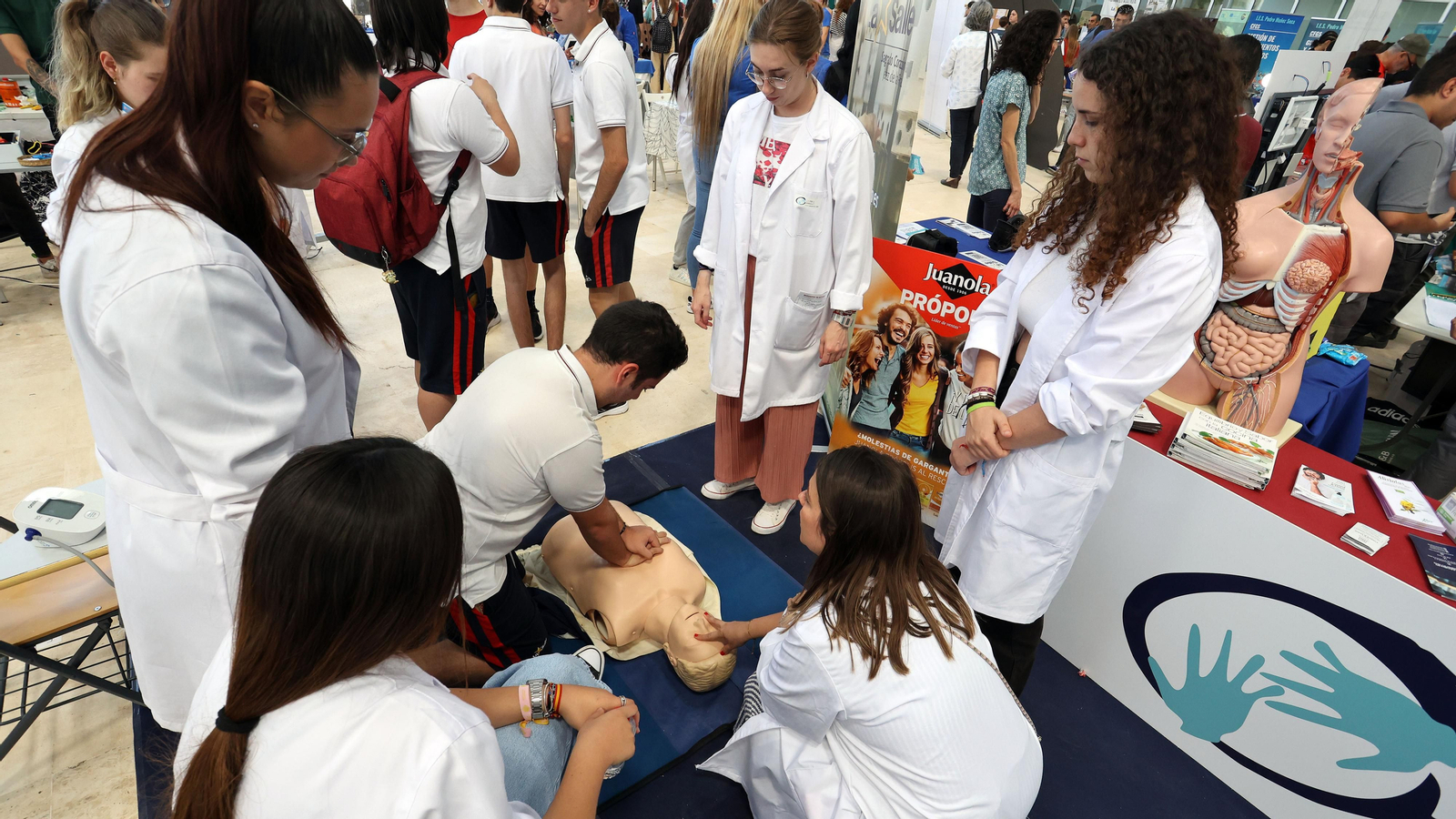 Feria de la Formación Profesional en la UCA